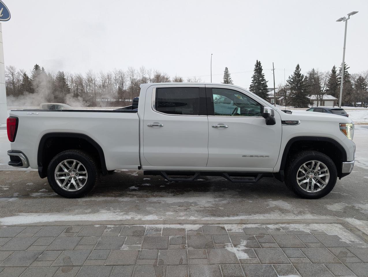 2021 GMC Sierra 1500 SLT Photo4