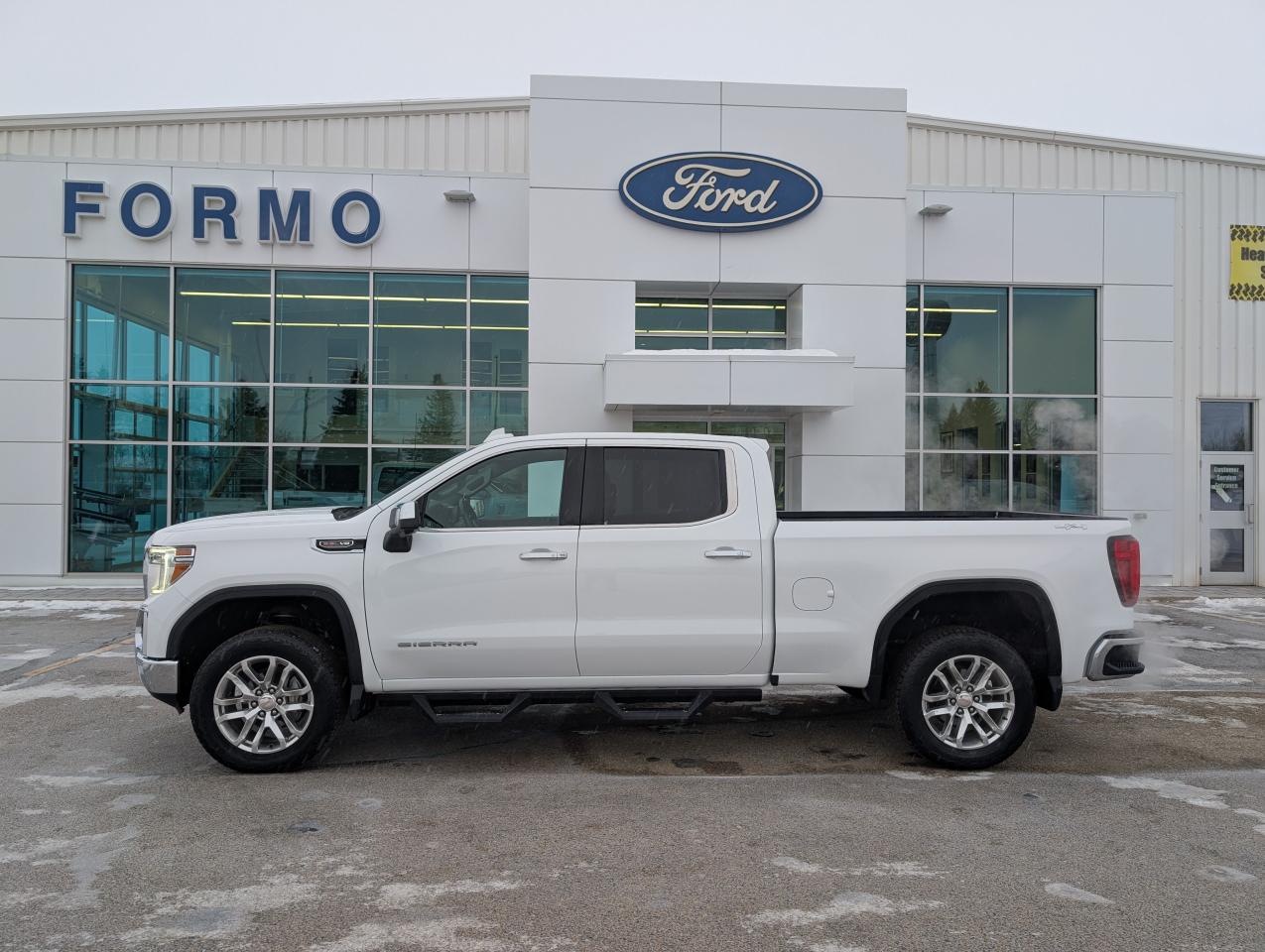 2021 GMC Sierra 1500 SLT Photo0