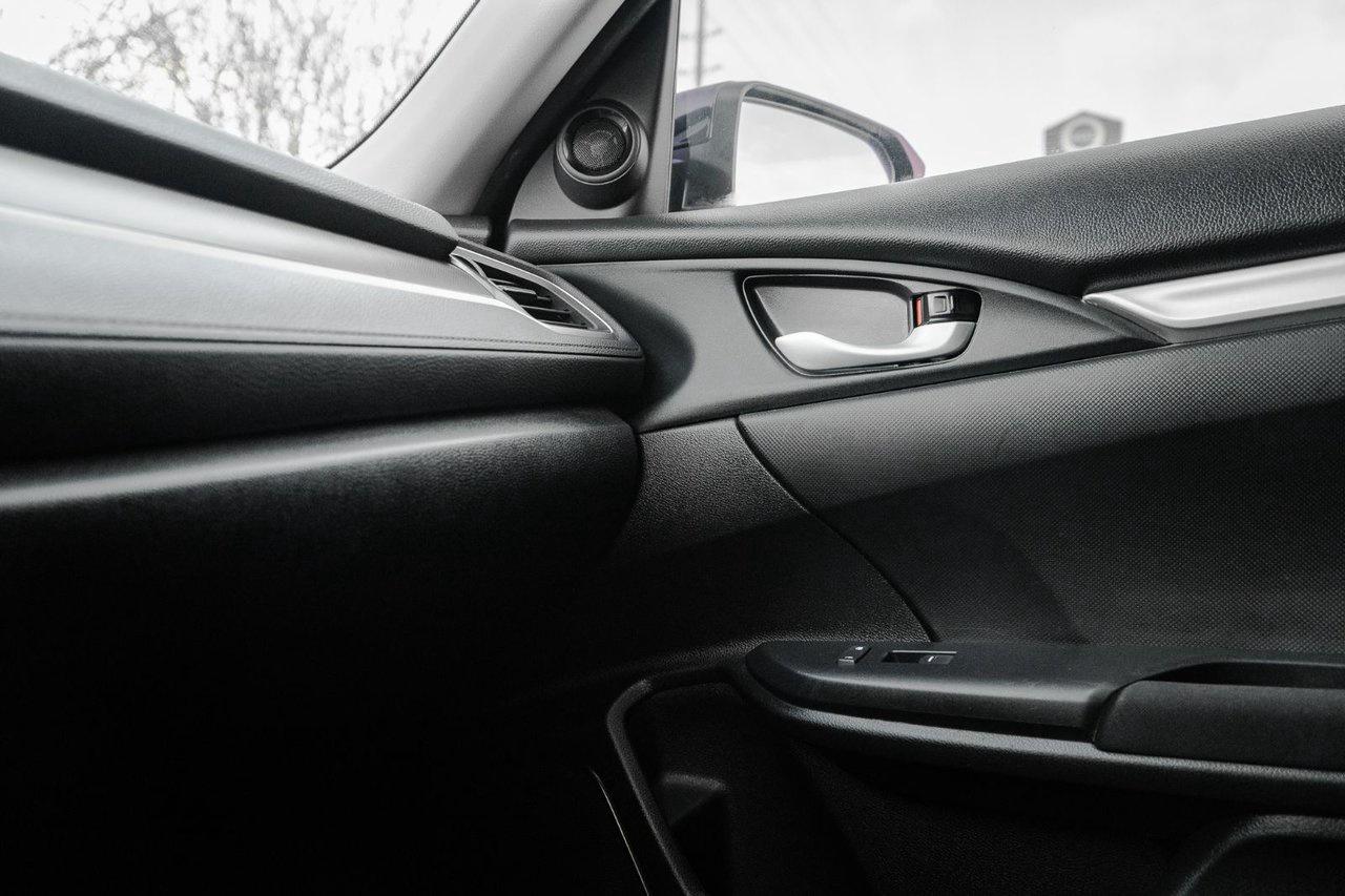 2020 Honda Civic SEDAN LX Photo