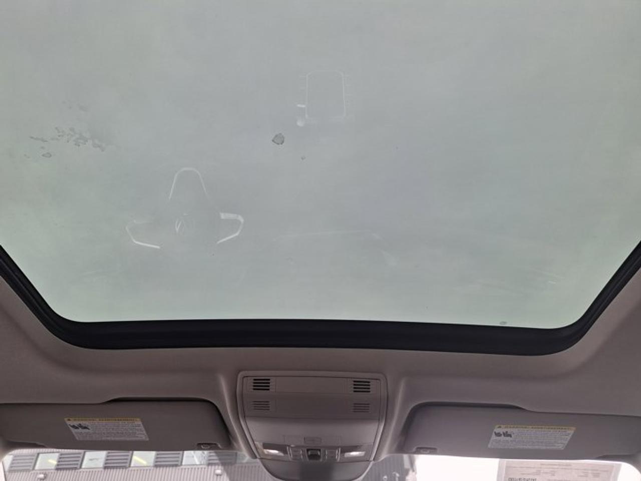 2022 Volkswagen Taos Highline 4Motion AWD | Leather | Pano Roof | Heated Seats + Steering | Beats Audio | and More ! Photo