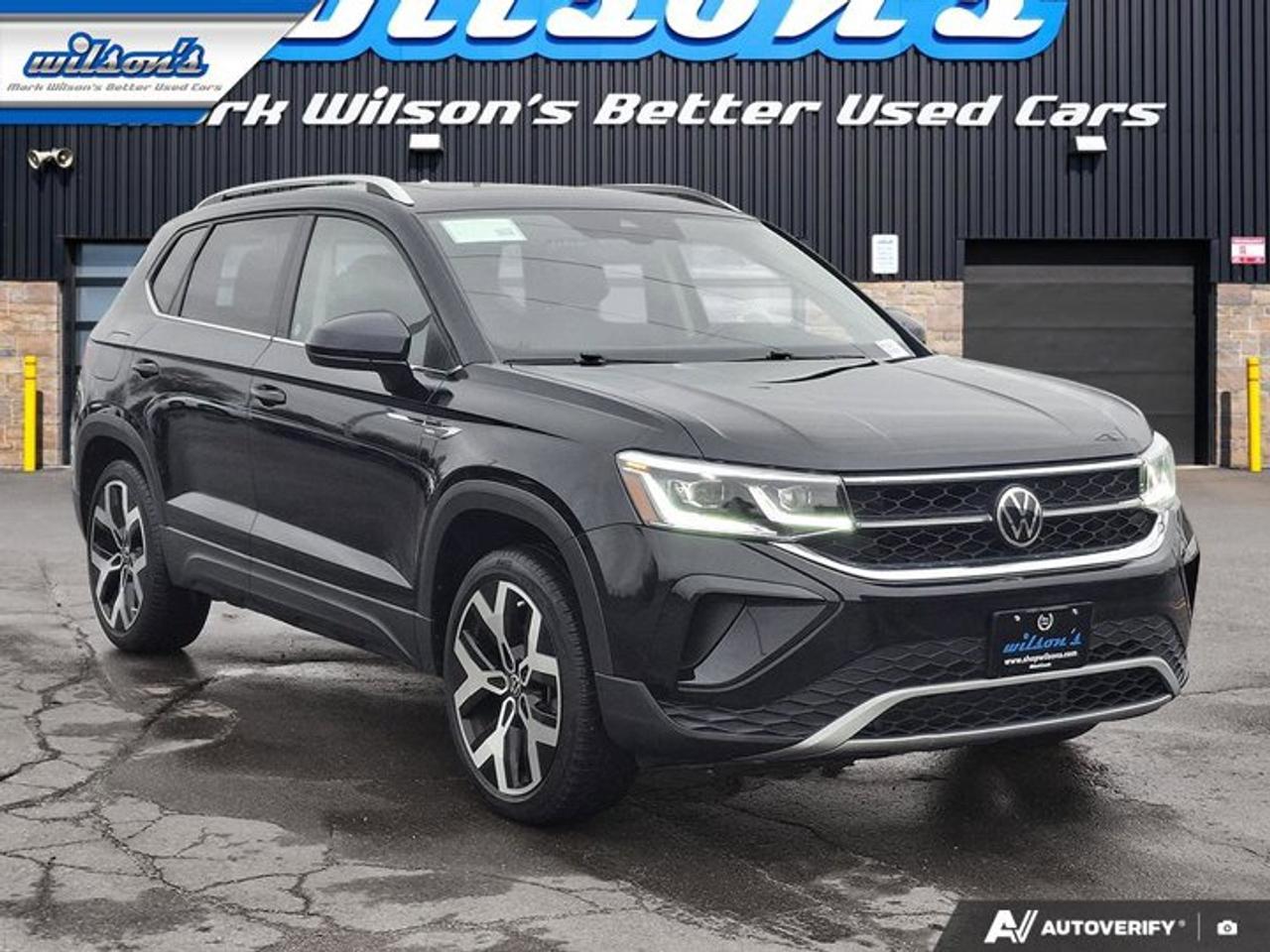 2022 Volkswagen Taos Highline 4Motion AWD | Leather | Pano Roof | Heated Seats + Steering | Beats Audio | and More ! Photo