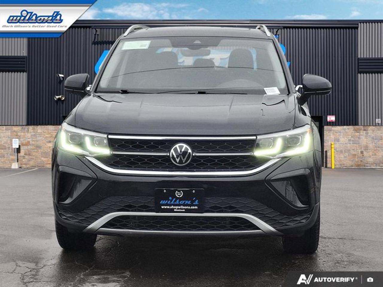 2022 Volkswagen Taos Highline 4Motion AWD | Leather | Pano Roof | Heated Seats + Steering | Beats Audio | and More ! Photo