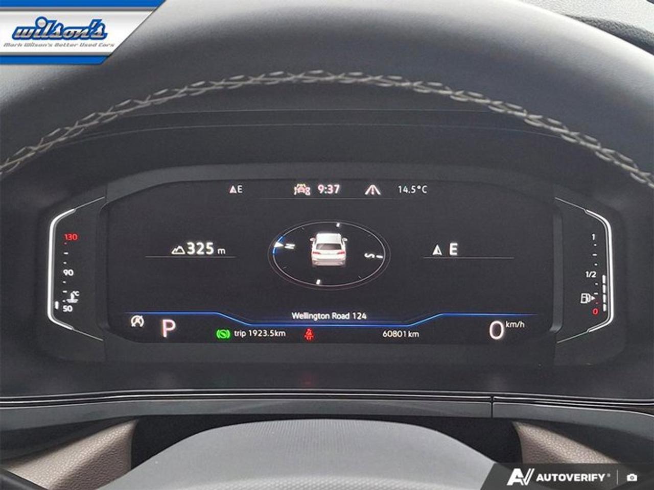 2022 Volkswagen Taos Highline 4Motion AWD | Leather | Pano Roof | Heated Seats + Steering | Beats Audio | and More ! Photo