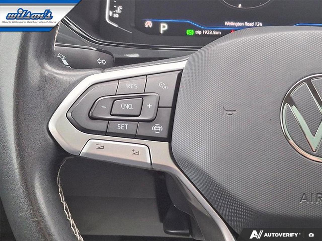 2022 Volkswagen Taos Highline 4Motion AWD | Leather | Pano Roof | Heated Seats + Steering | Beats Audio | and More ! Photo