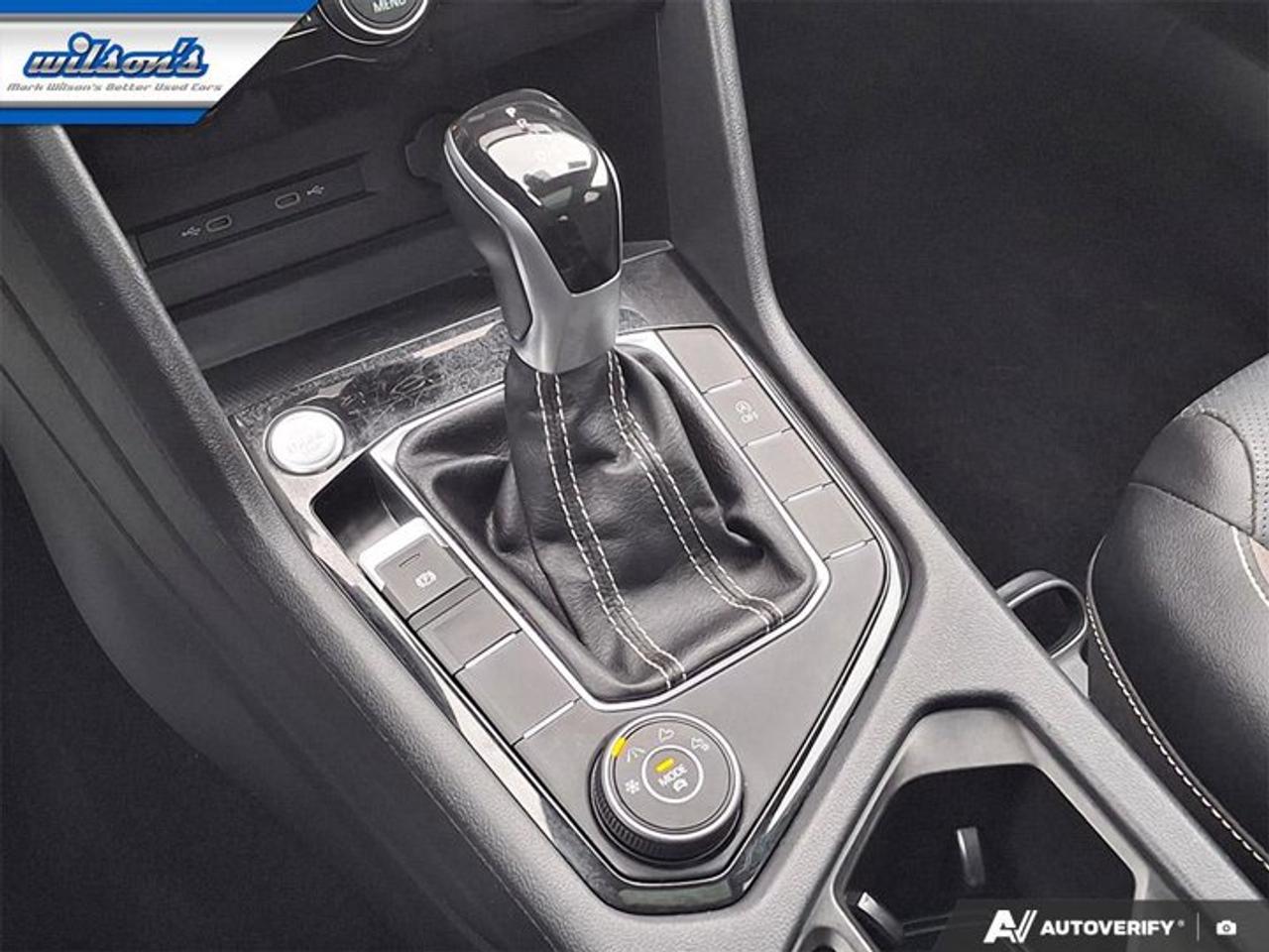 2022 Volkswagen Taos Highline 4Motion AWD | Leather | Pano Roof | Heated Seats + Steering | Beats Audio | and More ! Photo