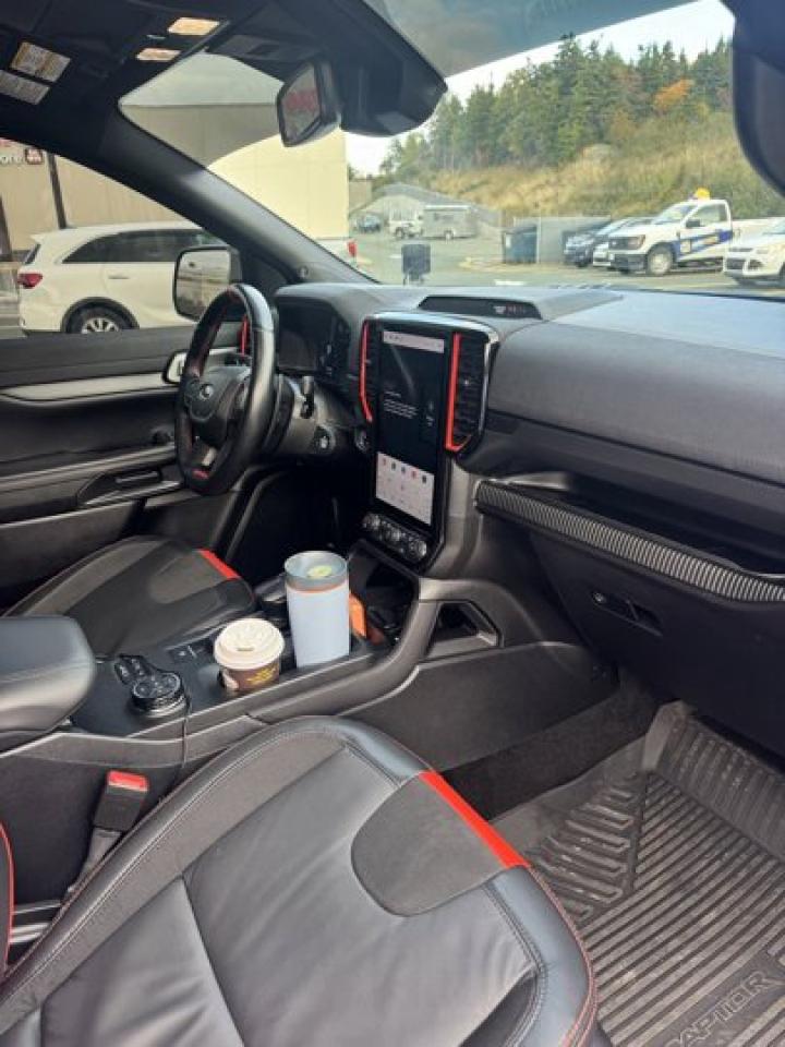 2024 Ford Ranger Raptor Crew 4X4 | 3.0L EcoBoost | Leather | 360 Camera | Spray-in Liner | Adaptive Cruise and More ! Photo