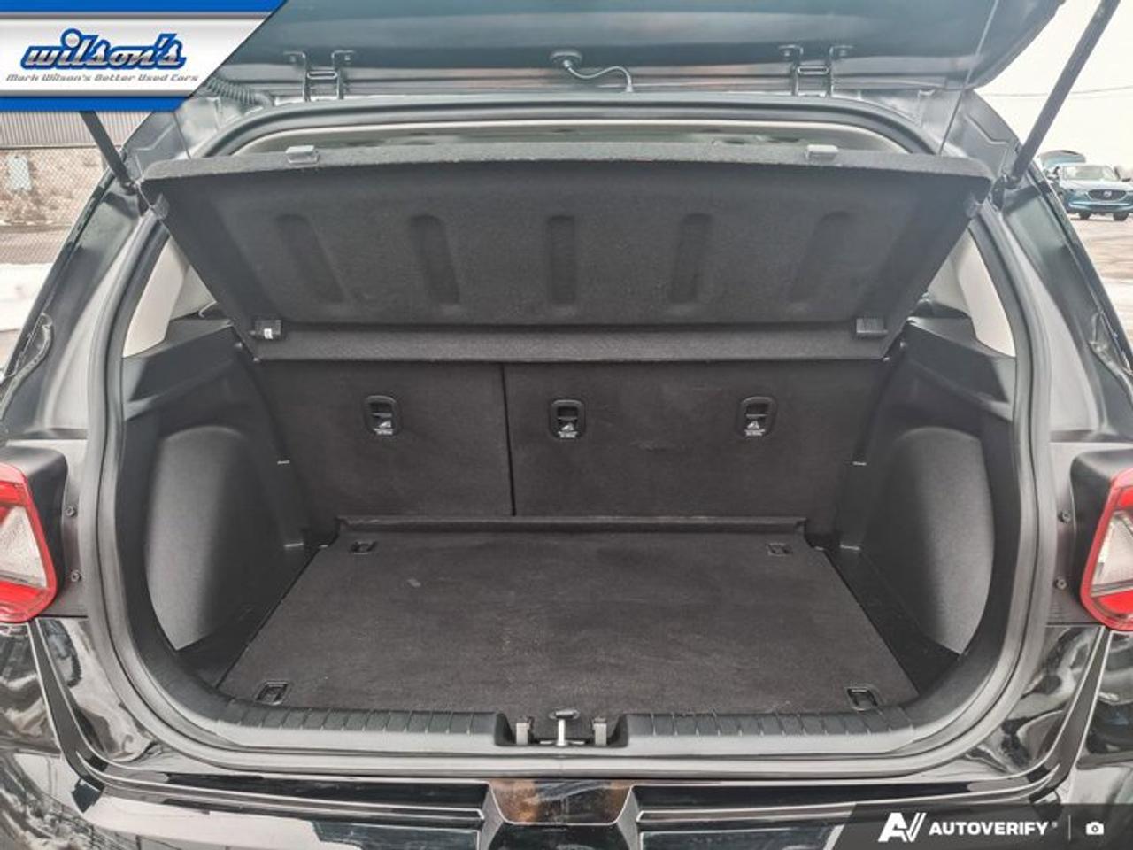 2022 Hyundai Venue Ultimate | Sunroof | Nav | Heated Wheel + Seats | CarPlay + Android | BSM | Rear Camera | and More ! Photo