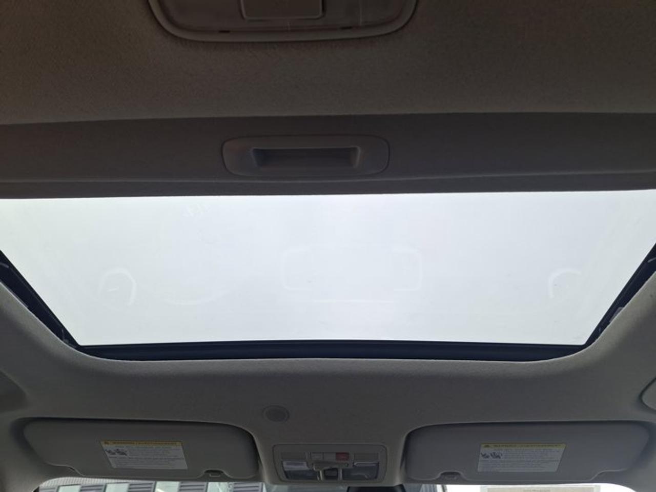 2022 Hyundai Venue Ultimate | Sunroof | Nav | Heated Wheel + Seats | CarPlay + Android | BSM | Rear Camera | and More ! Photo