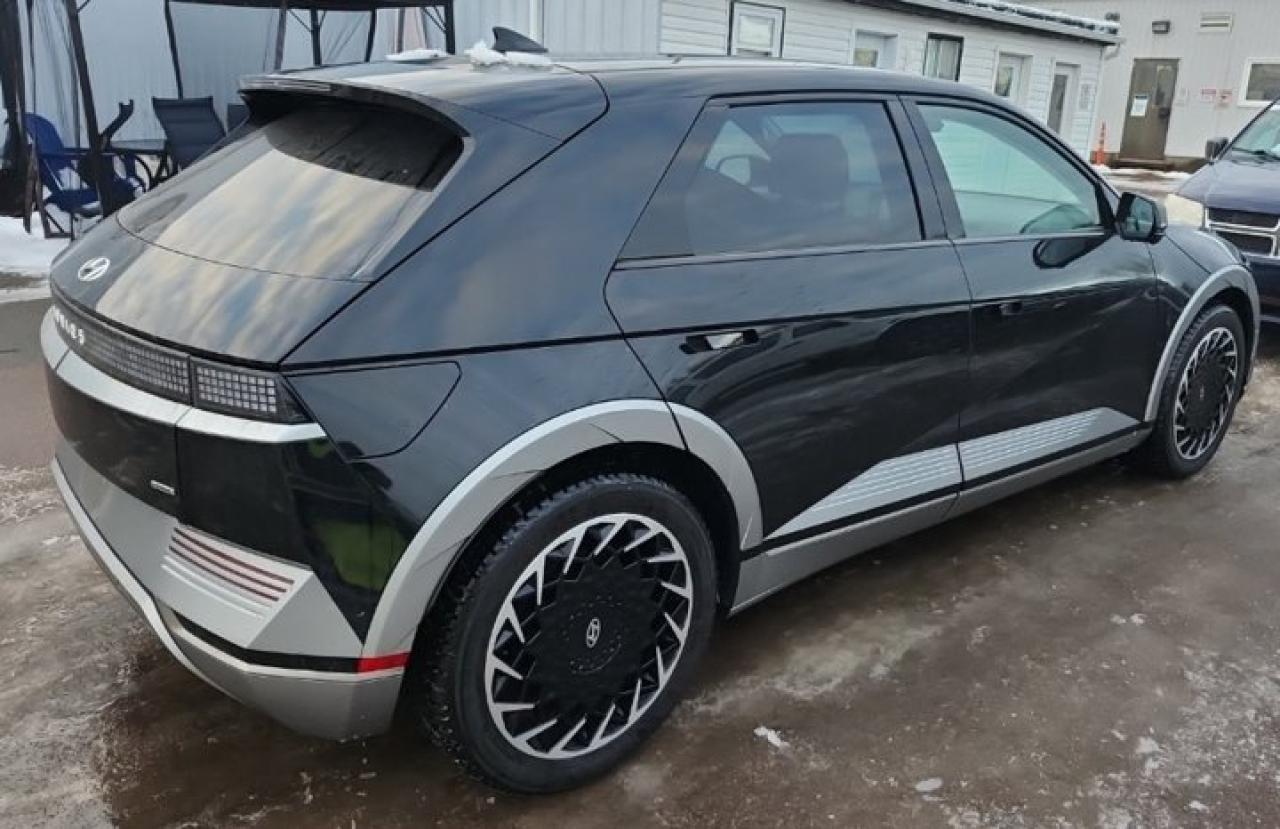 2023 Hyundai IONIQ 5 Preferred AWD | Long Range | Luxury Pkg | Leather | 360 Camera | HUD | Bose | Cooled Seats & More ! Photo