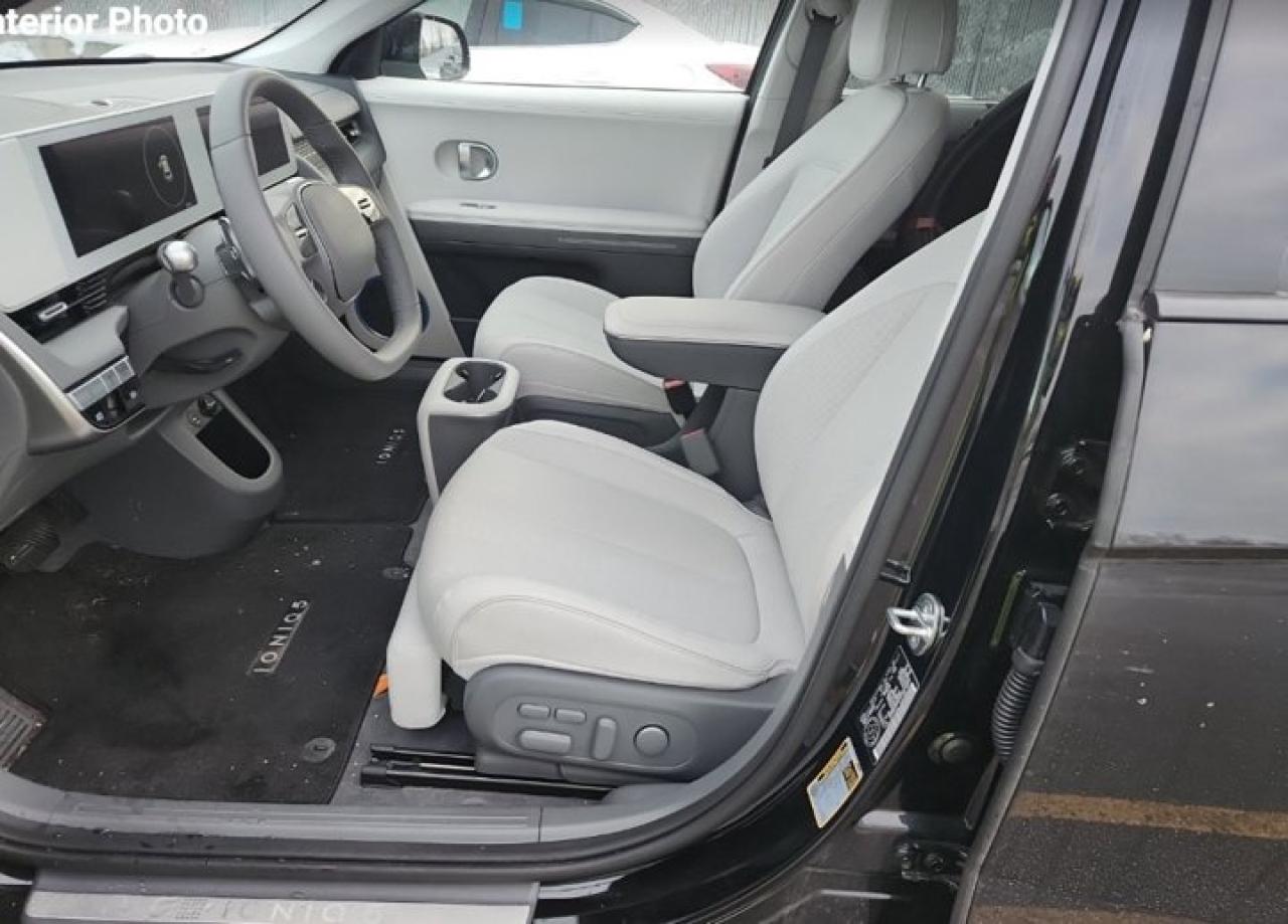 2023 Hyundai IONIQ 5 Preferred AWD | Long Range | Luxury Pkg | Leather | 360 Camera | HUD | Bose | Cooled Seats & More ! Photo