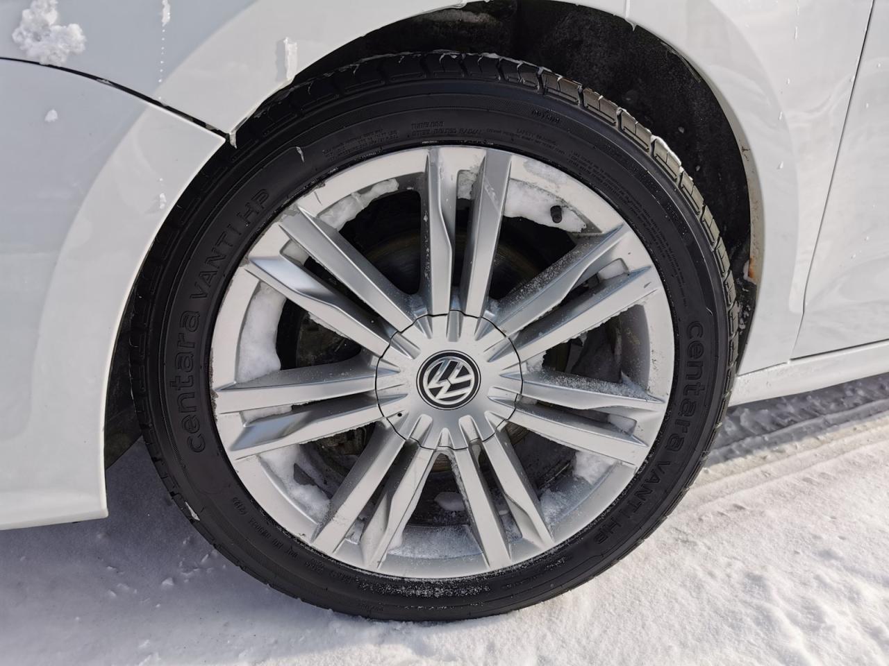 2016 Volkswagen Jetta SEL Photo