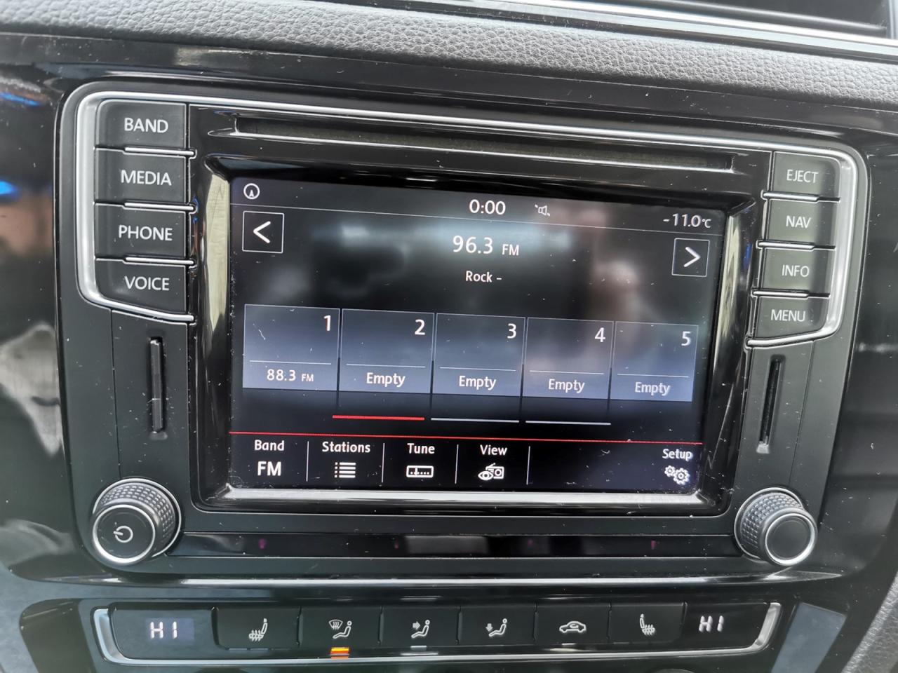 2016 Volkswagen Jetta SEL Photo