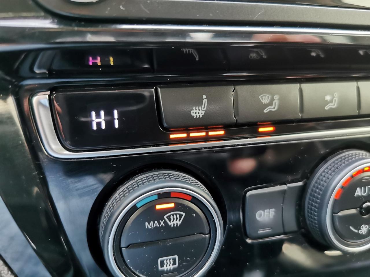 2016 Volkswagen Jetta SEL Photo