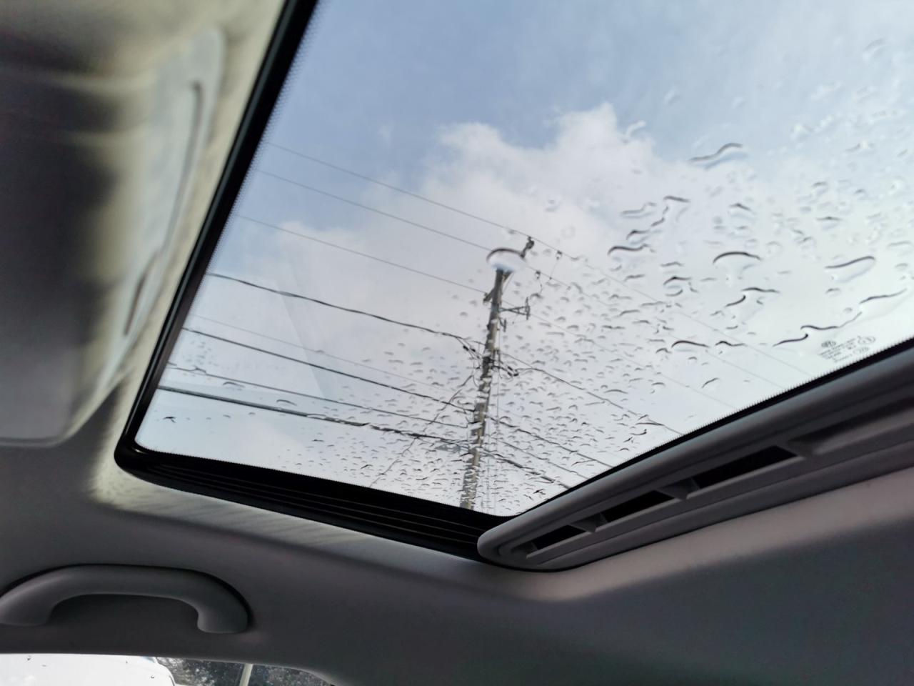 2016 Volkswagen Jetta SEL Photo