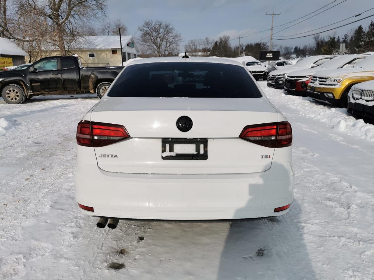 2016 Volkswagen Jetta SEL Photo