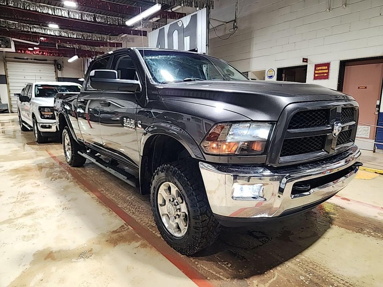 2017 RAM 2500 SLT  SWB Photo3