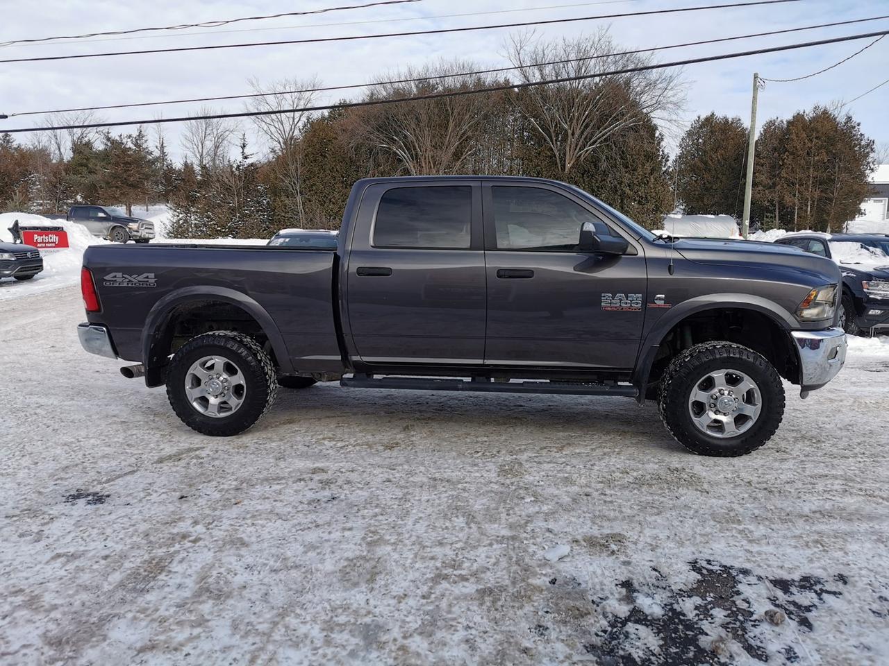 2017 RAM 2500 SLT  SWB Photo3
