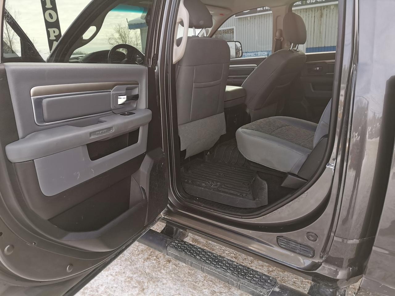 2017 RAM 2500 SLT  SWB Photo