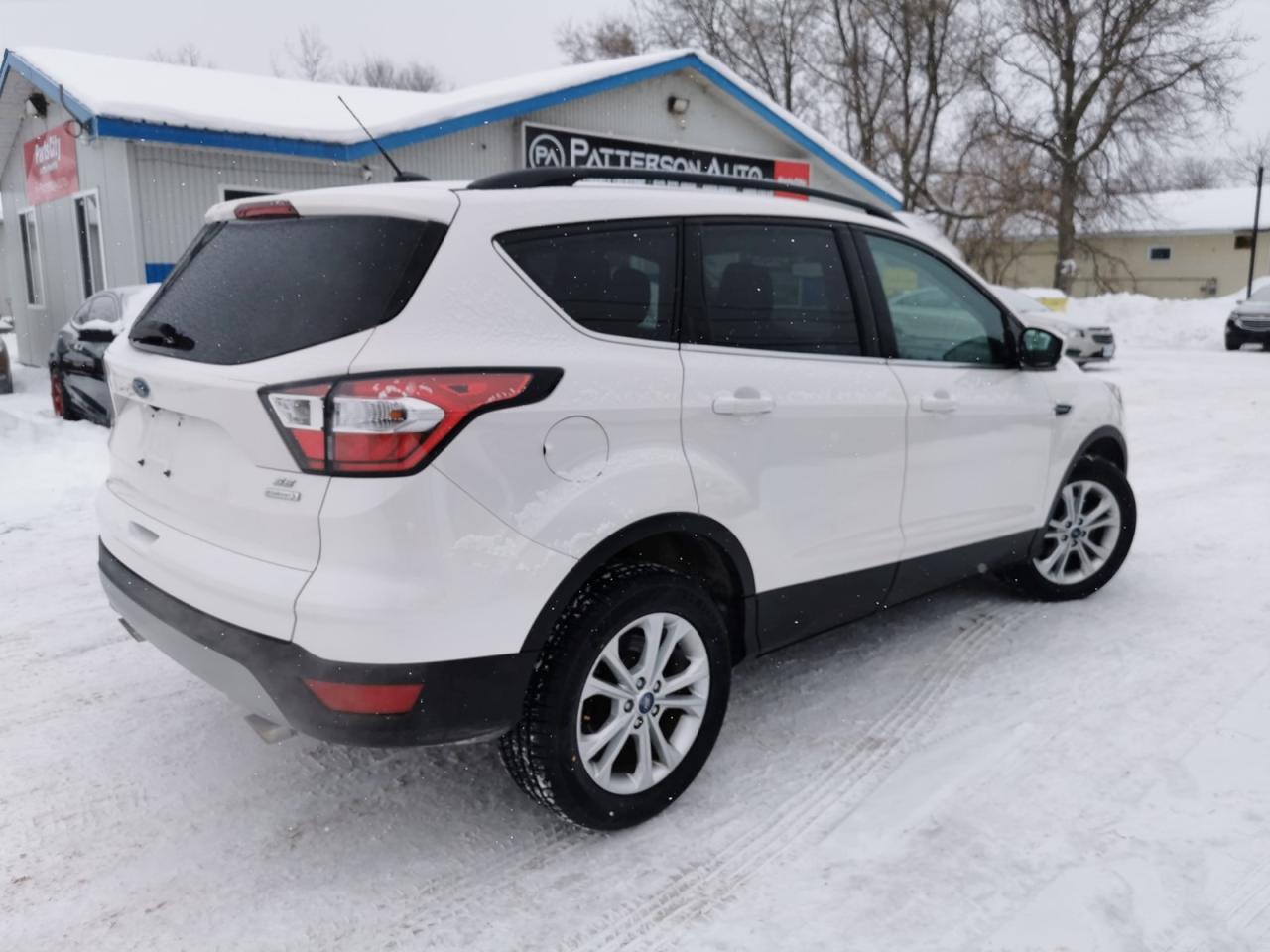 2018 Ford Escape SE Photo