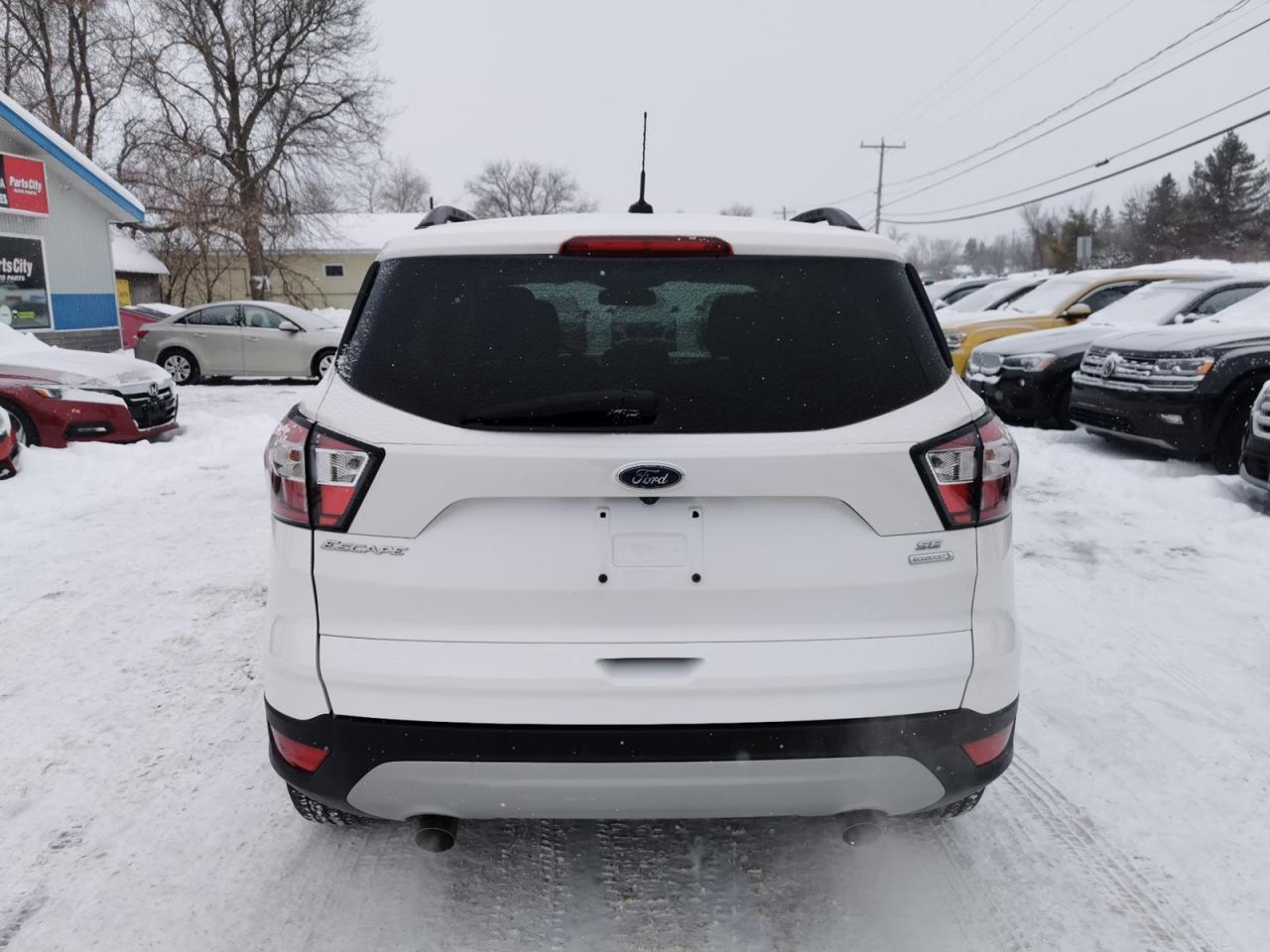 2018 Ford Escape SE Photo