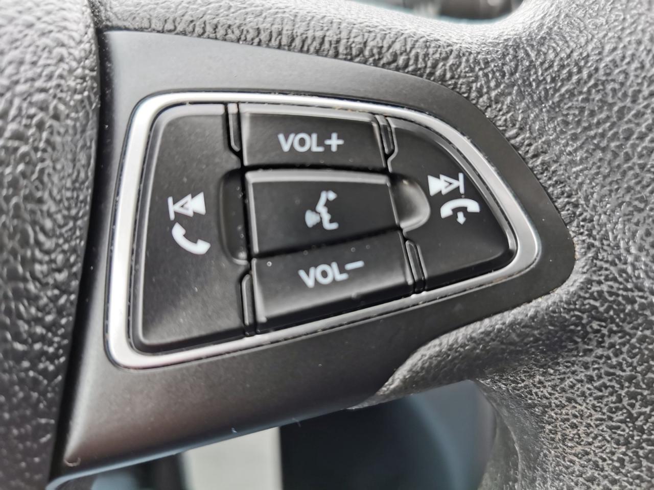 2018 Ford Escape SE Photo