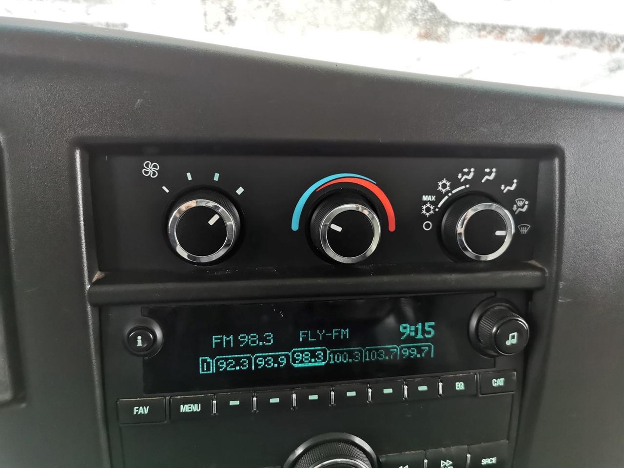 2020 Chevrolet Express 2500 Photo