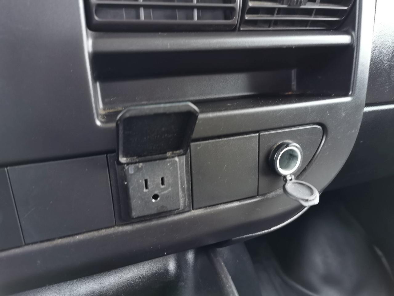 2020 Chevrolet Express 2500 Photo