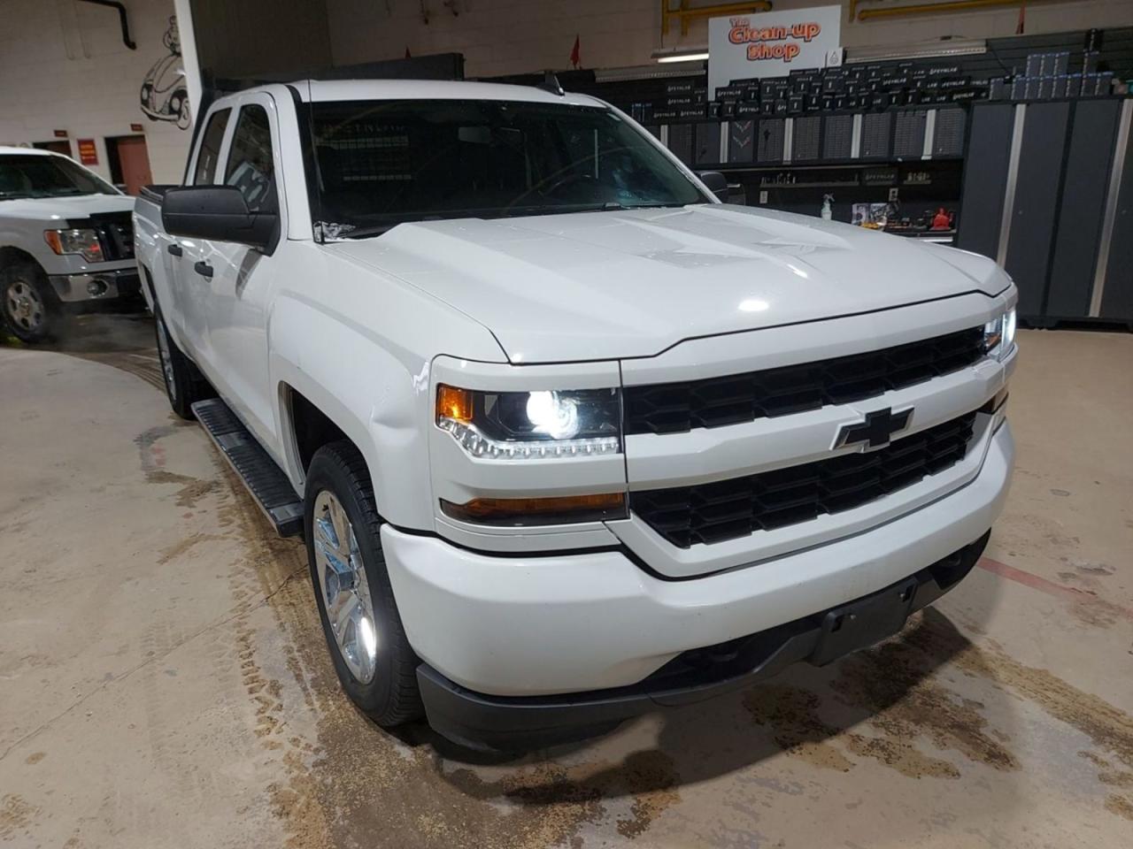 2019 Chevrolet Silverado 1500 Custom Photo