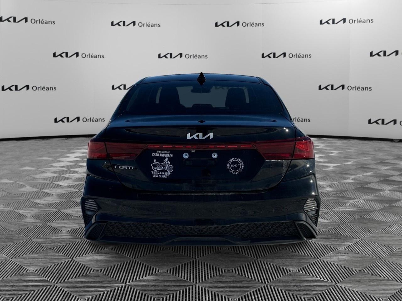 2022 Kia Forte Sedan LX IVT Photo