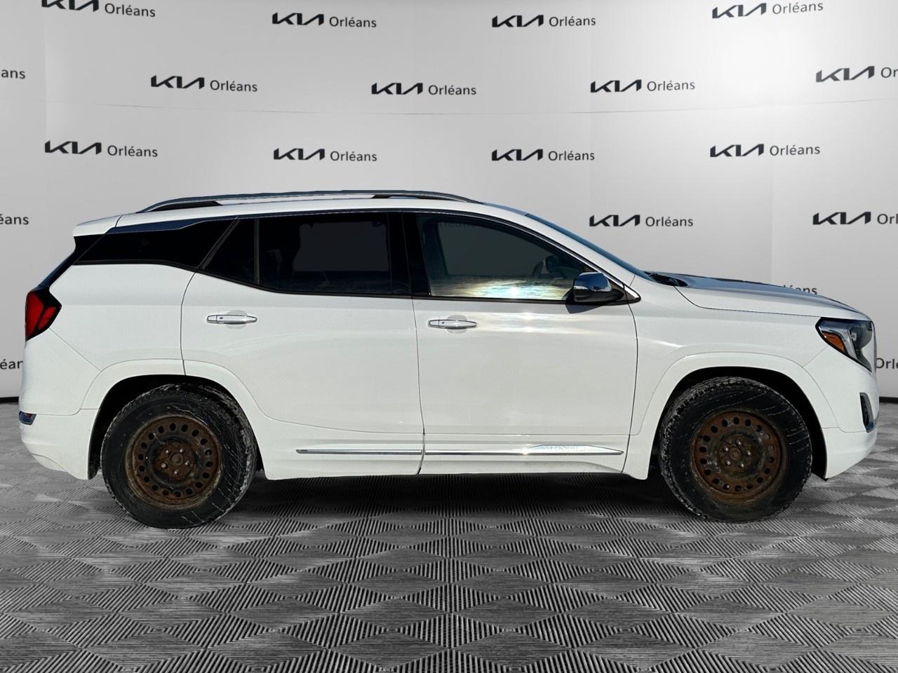 2020 GMC Terrain AWD Denali Photo