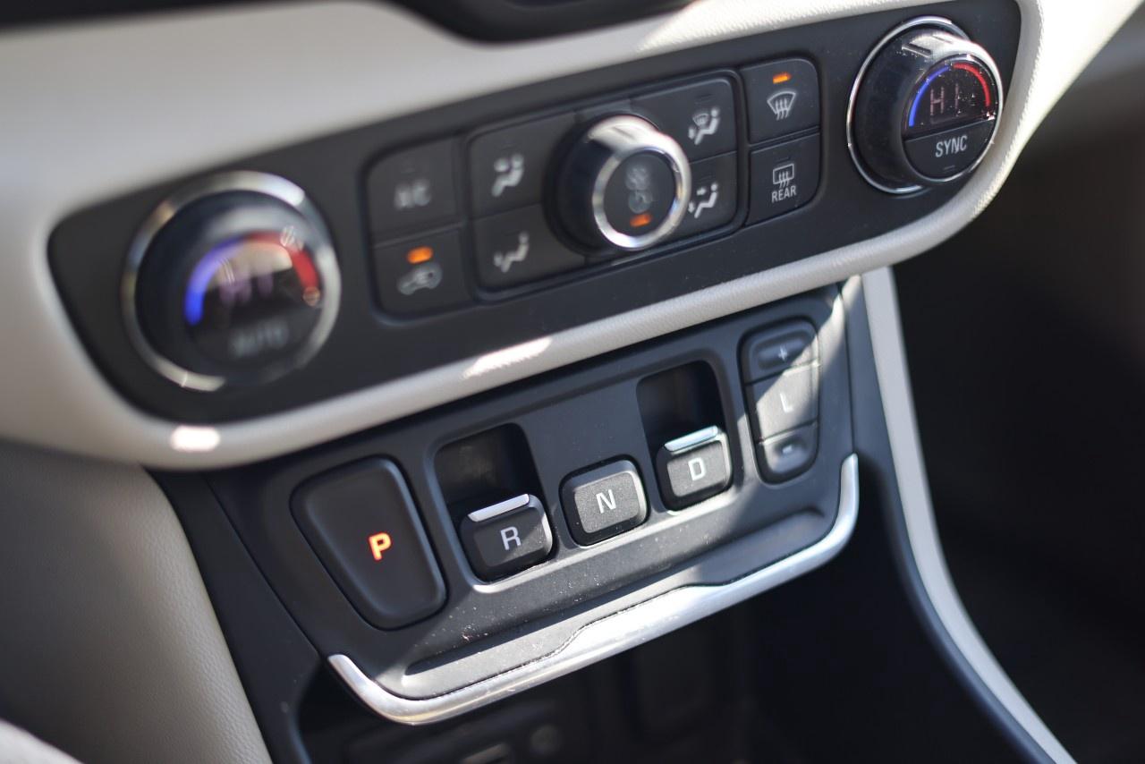 2020 GMC Terrain AWD Denali Photo