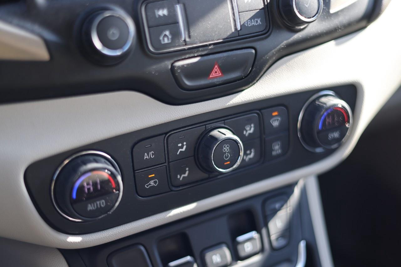 2020 GMC Terrain AWD Denali Photo