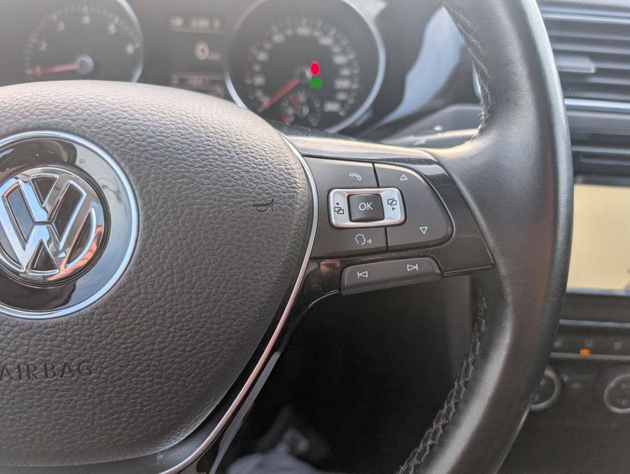 2016 Volkswagen Jetta 1.8 TSI Highline Photo