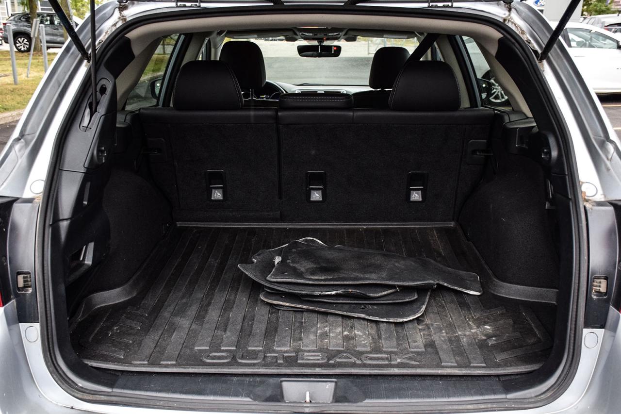 2018 Subaru Outback Limited SUNROOF EYESIGHT LEATHER Photo