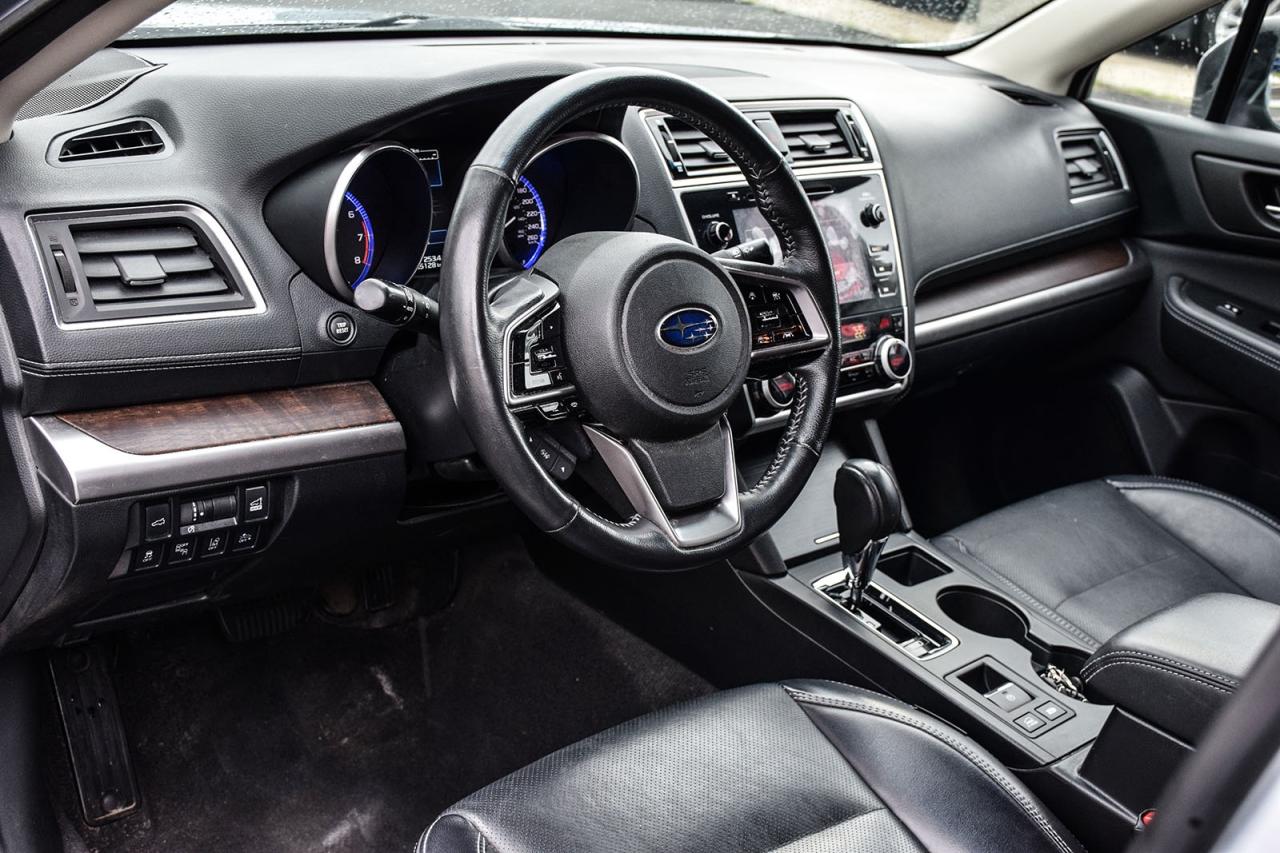 2018 Subaru Outback Limited SUNROOF EYESIGHT LEATHER Photo