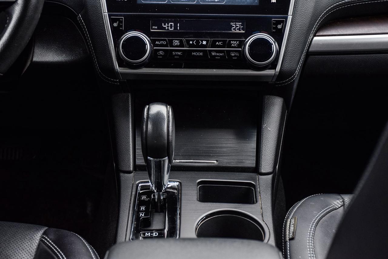 2018 Subaru Outback Limited SUNROOF EYESIGHT LEATHER Photo