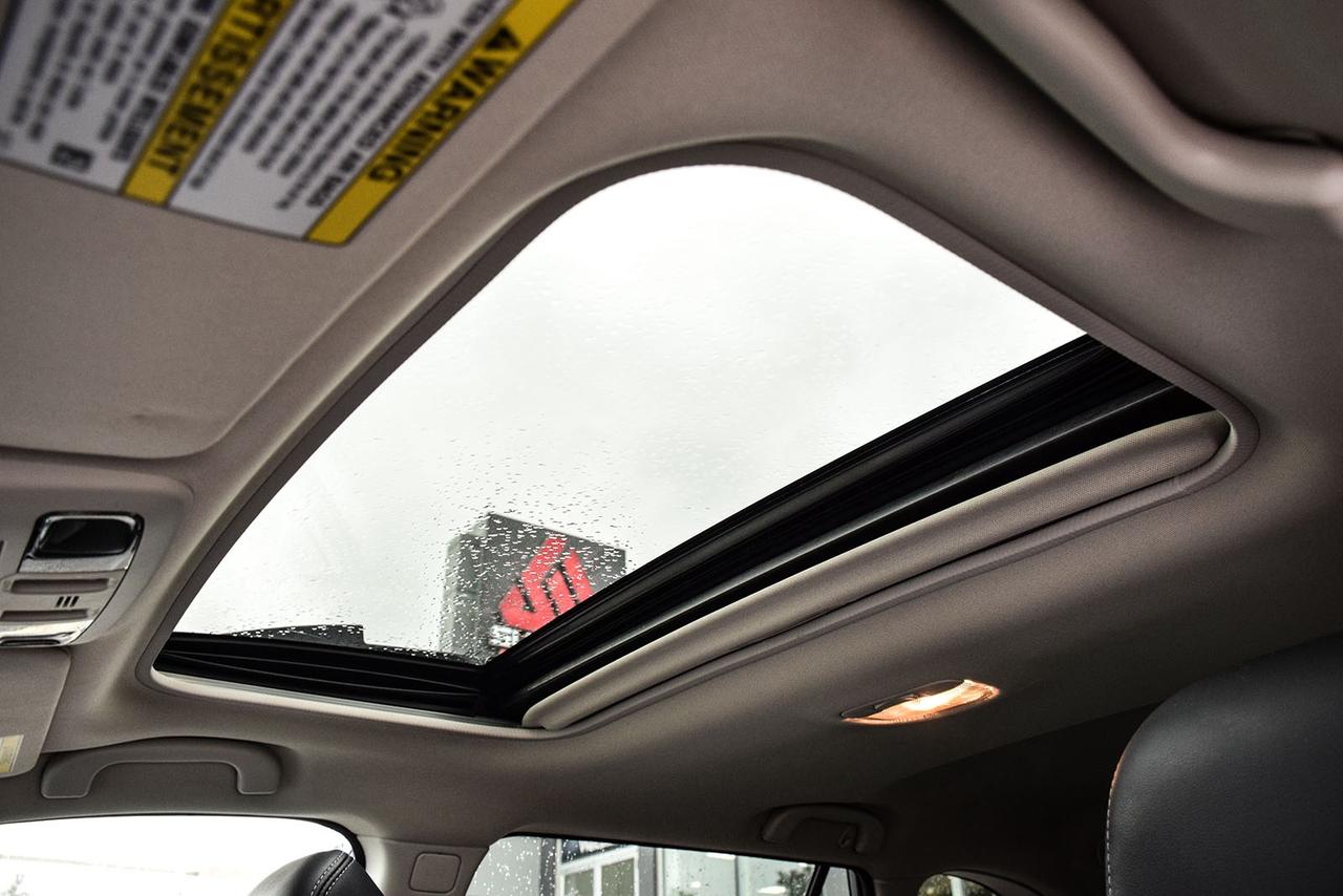 2018 Subaru Outback Limited SUNROOF EYESIGHT LEATHER Photo