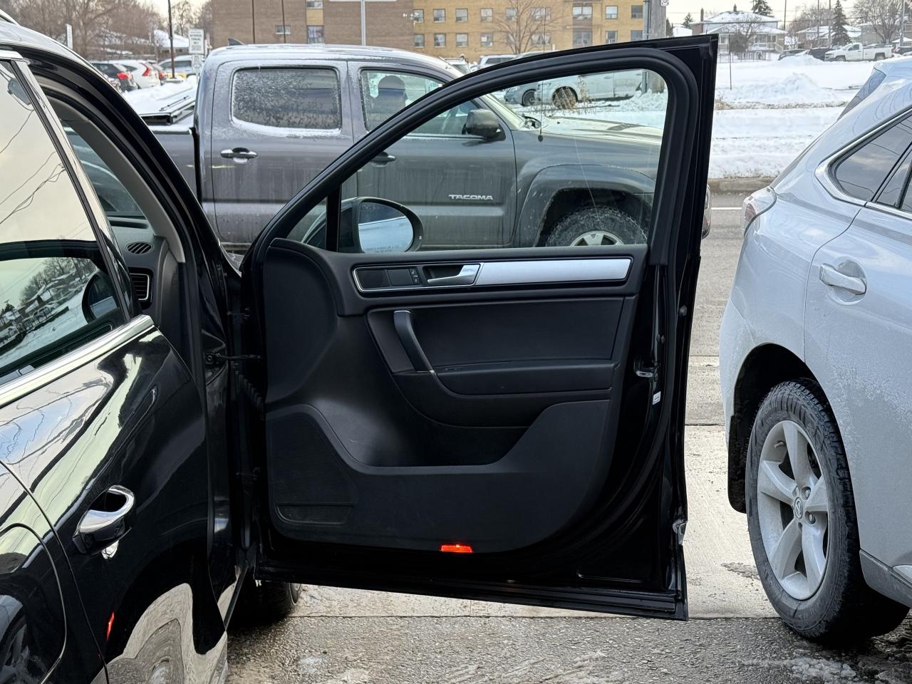 2016 Volkswagen Touareg SPORT LUX | PANO | 360 CAMERA | NAVI Photo