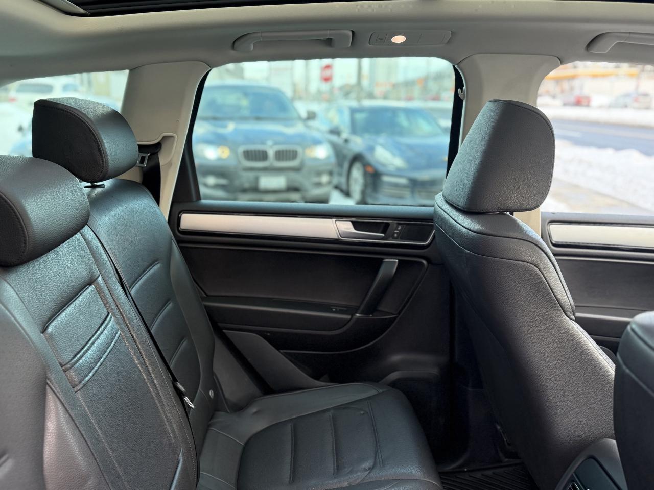 2016 Volkswagen Touareg SPORT LUX | PANO | 360 CAMERA | NAVI Photo