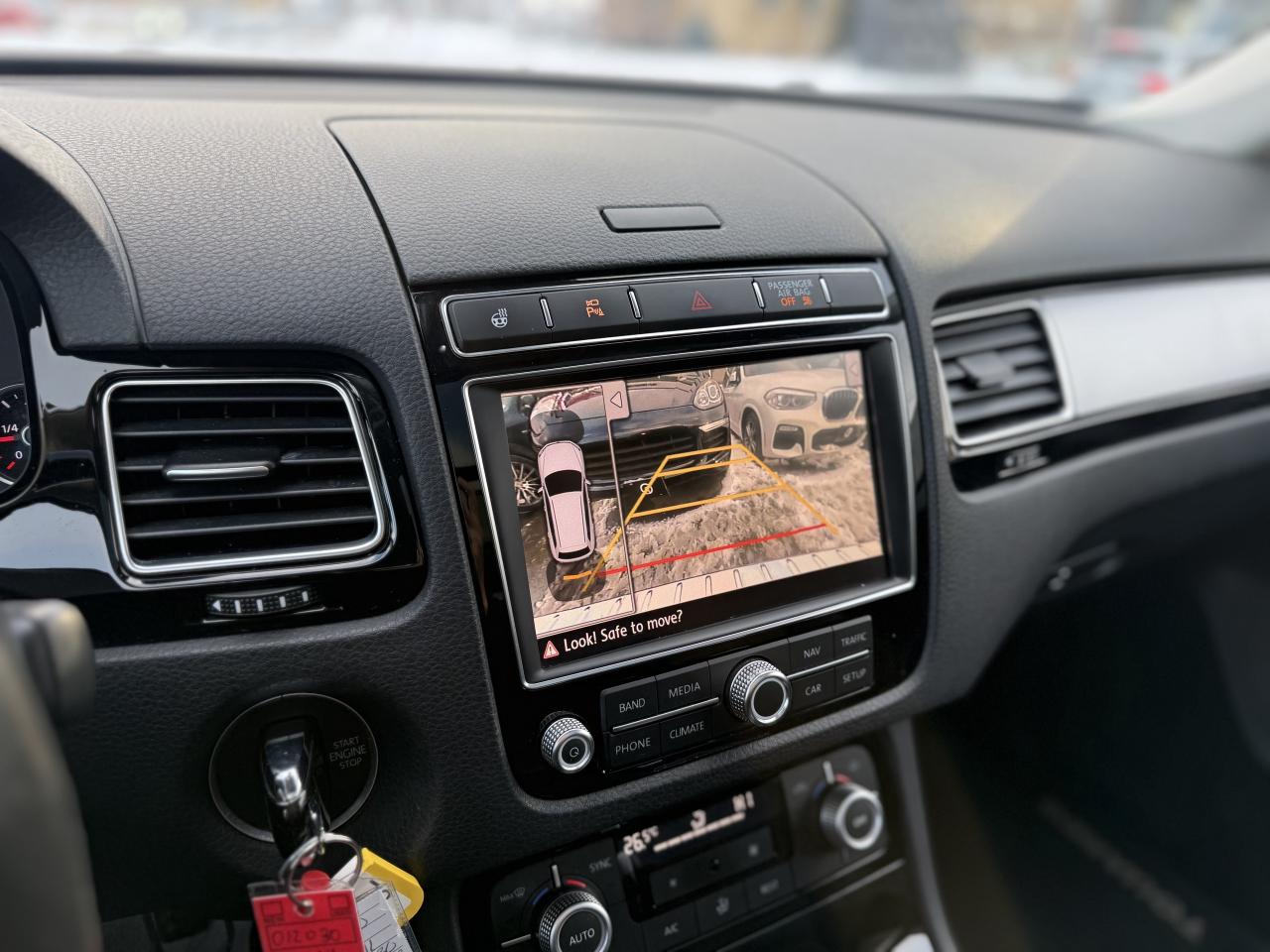 2016 Volkswagen Touareg SPORT LUX | PANO | 360 CAMERA | NAVI Photo