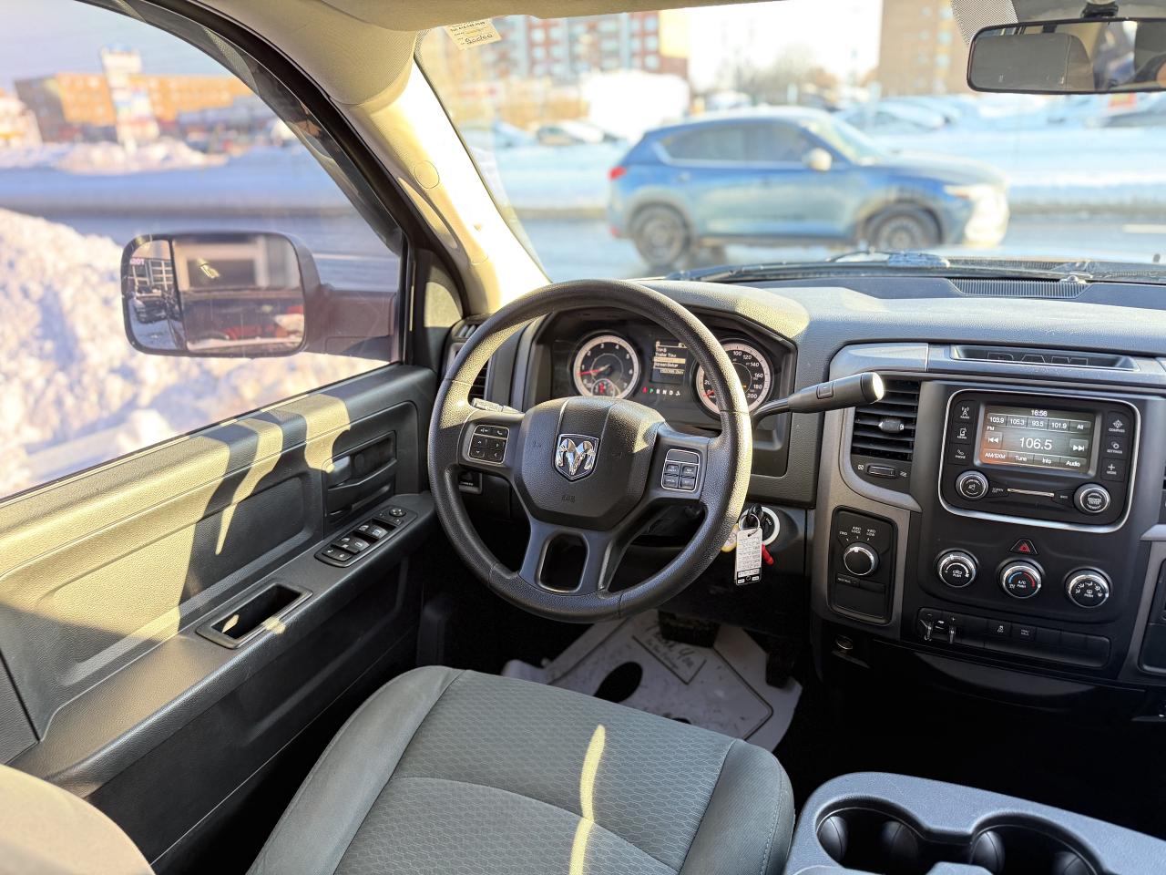 2017 RAM 1500 TRADESMAN | 5.7 V8 | FINANCE | NO ACCIDENTS Photo