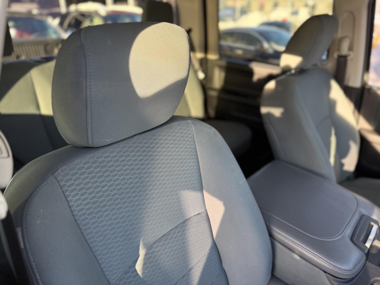 2017 RAM 1500 TRADESMAN | 5.7 V8 | FINANCE | NO ACCIDENTS Photo