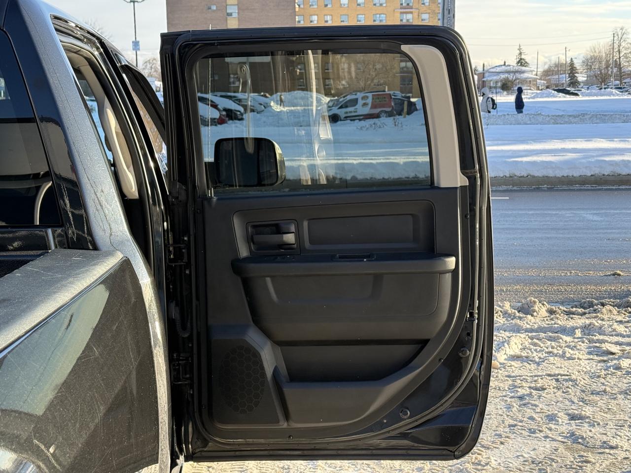 2017 RAM 1500 TRADESMAN | 5.7 V8 | FINANCE | NO ACCIDENTS Photo