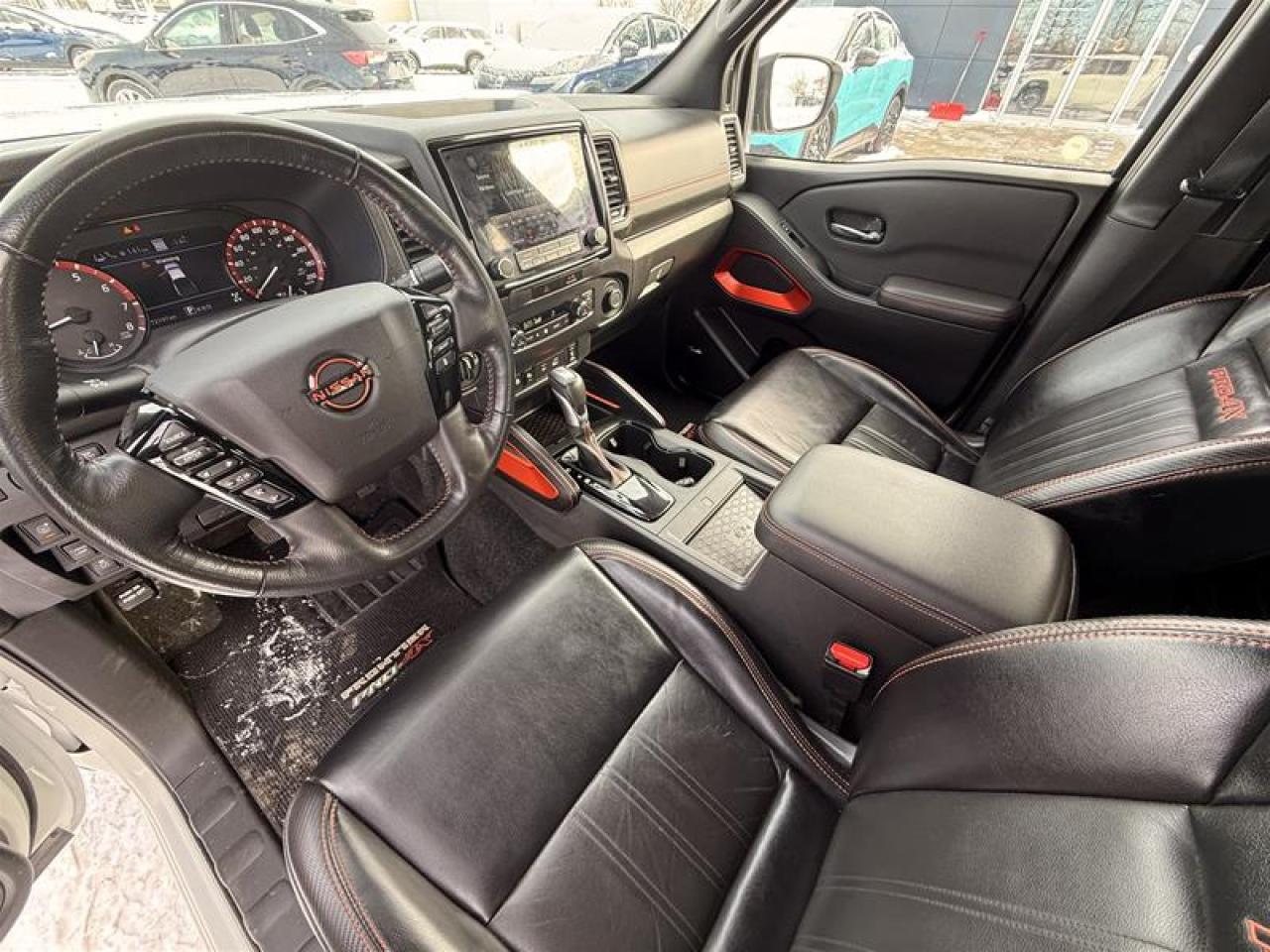 2023 Nissan Frontier Crew Cab PRO-4X 4x4 at Photo