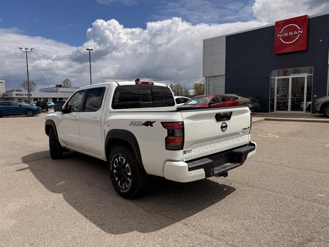 2023 Nissan Frontier Crew Cab PRO-4X 4x4 at Photo