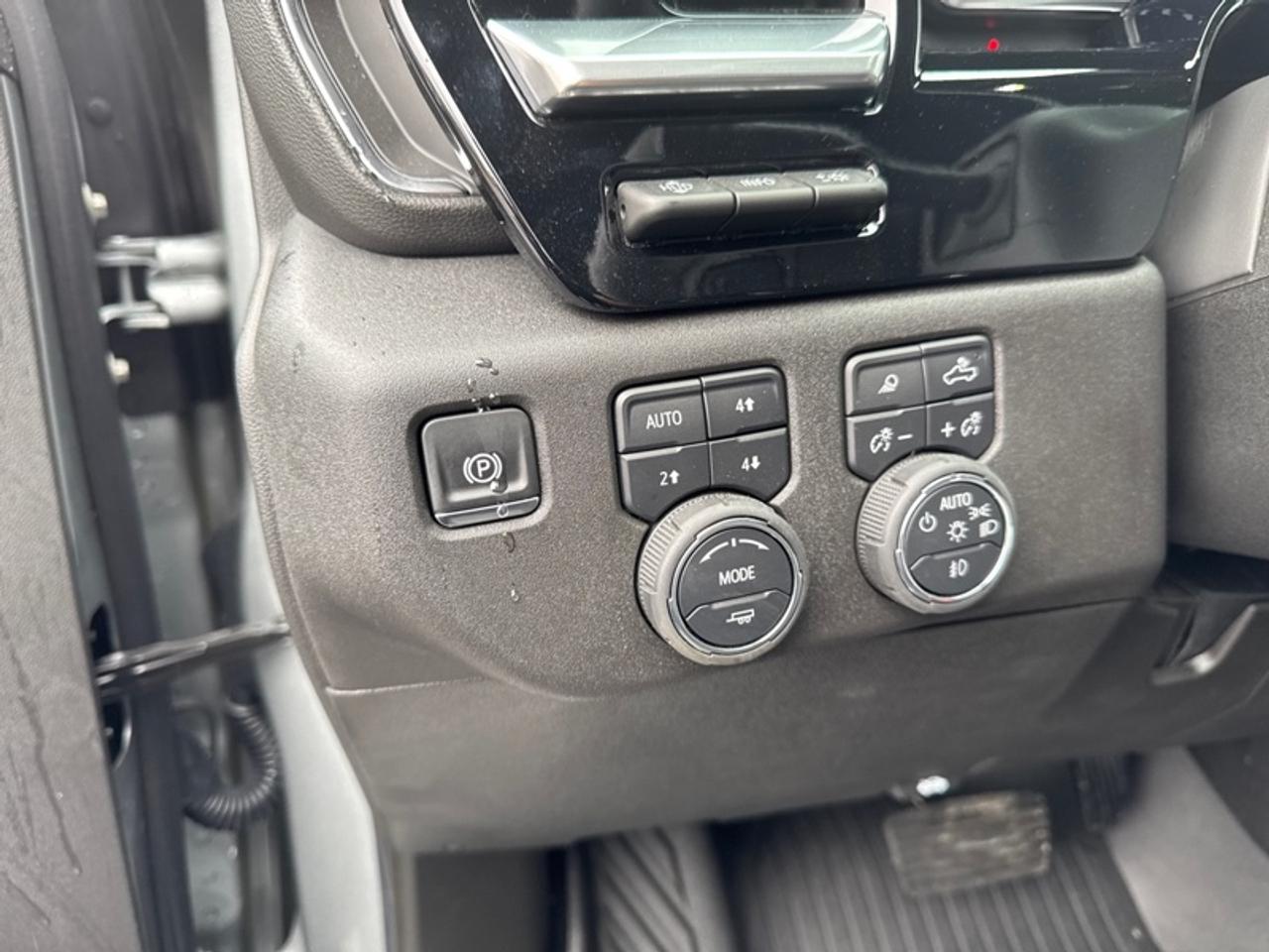 2025 Chevrolet Silverado 3500HD LTZ  - Leather Seats Photo