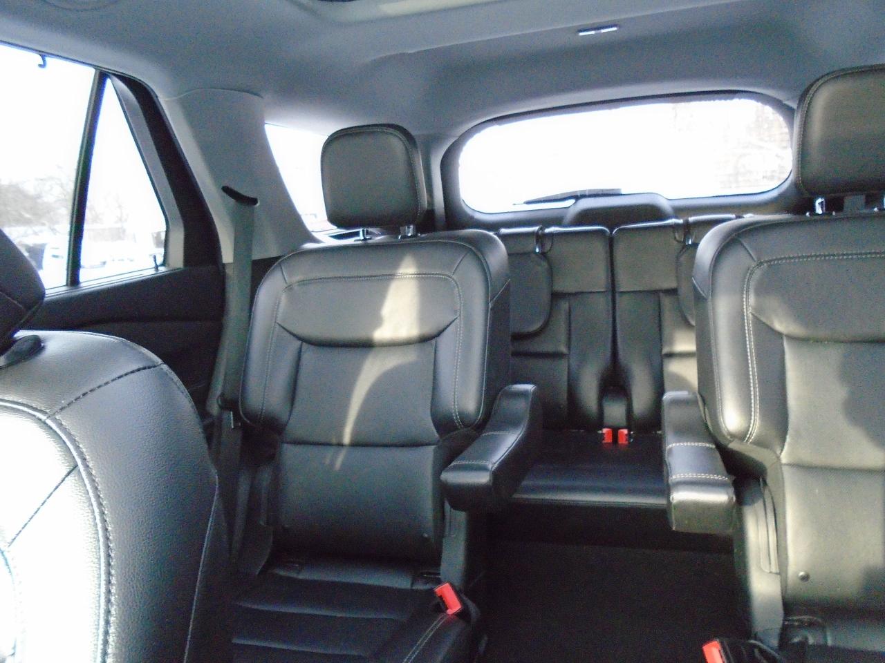 2023 Ford Explorer LIMITED Photo