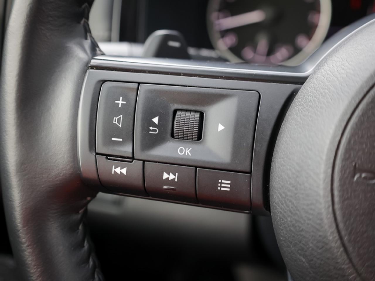 2024 Nissan Pathfinder SV  - Sunroof -  Navigation Photo