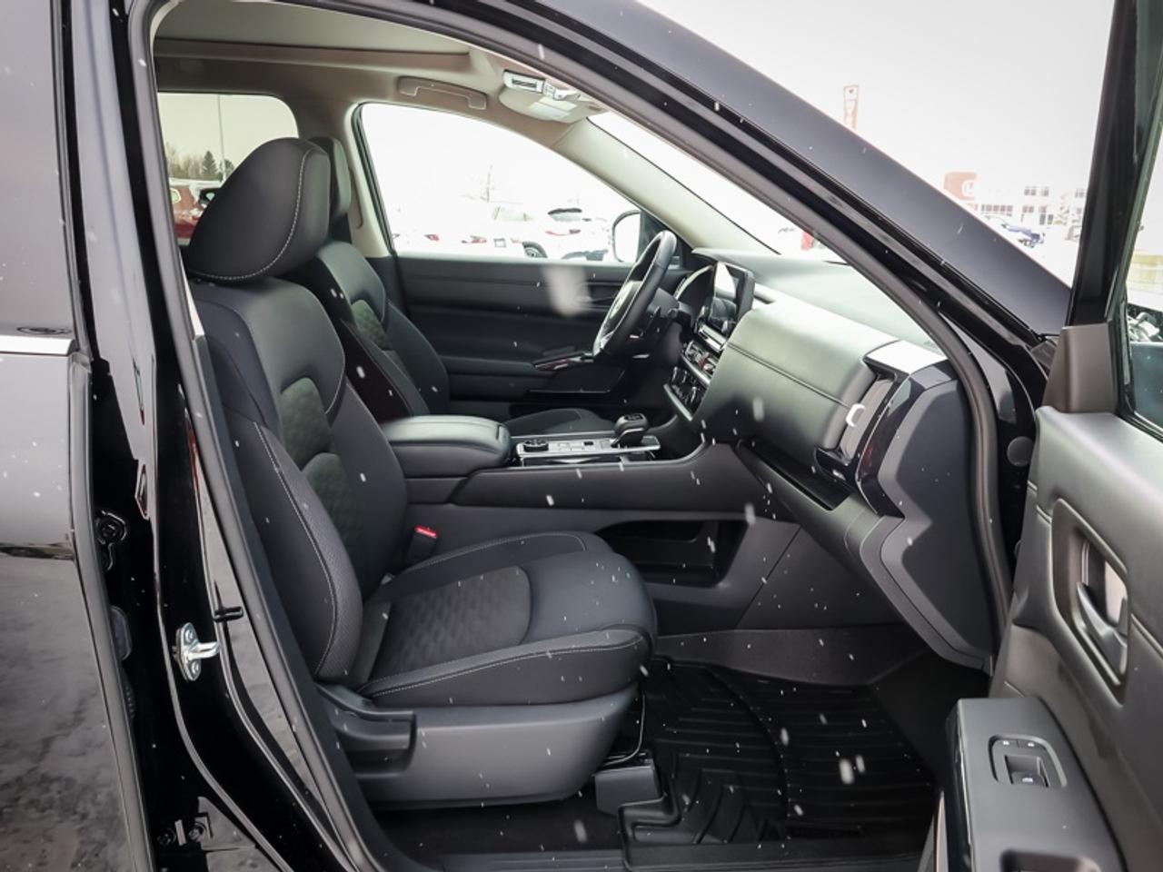 2024 Nissan Pathfinder SV  - Sunroof -  Navigation Photo