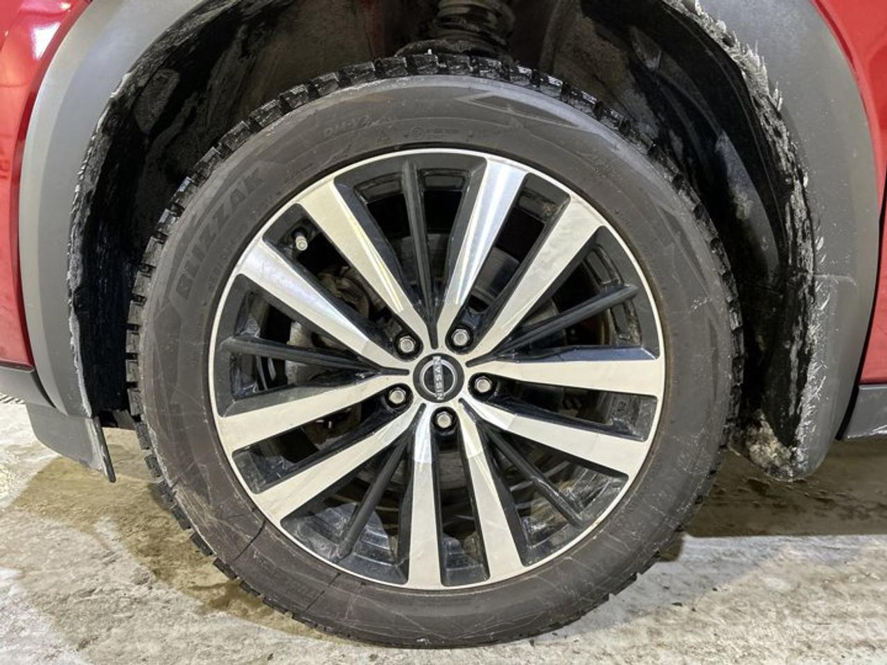 2024 Nissan Pathfinder Platinum 4WD | Leather Seats | Photo